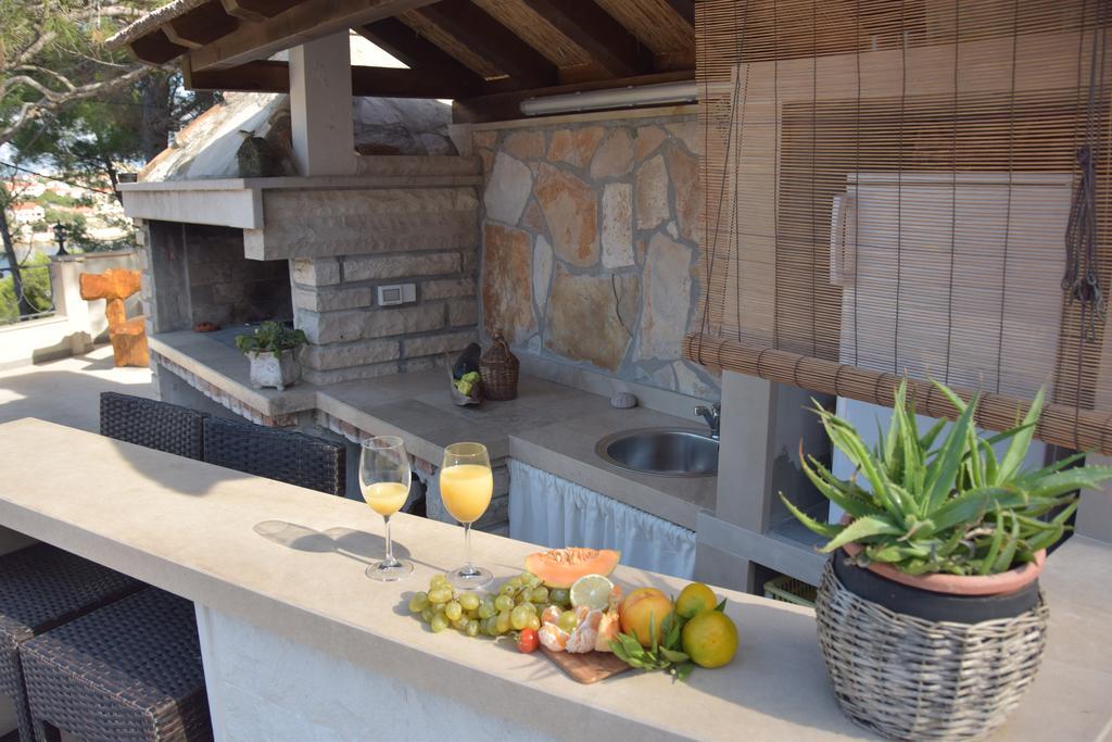 Villa Sky With Stunning View Selca  Экстерьер фото
